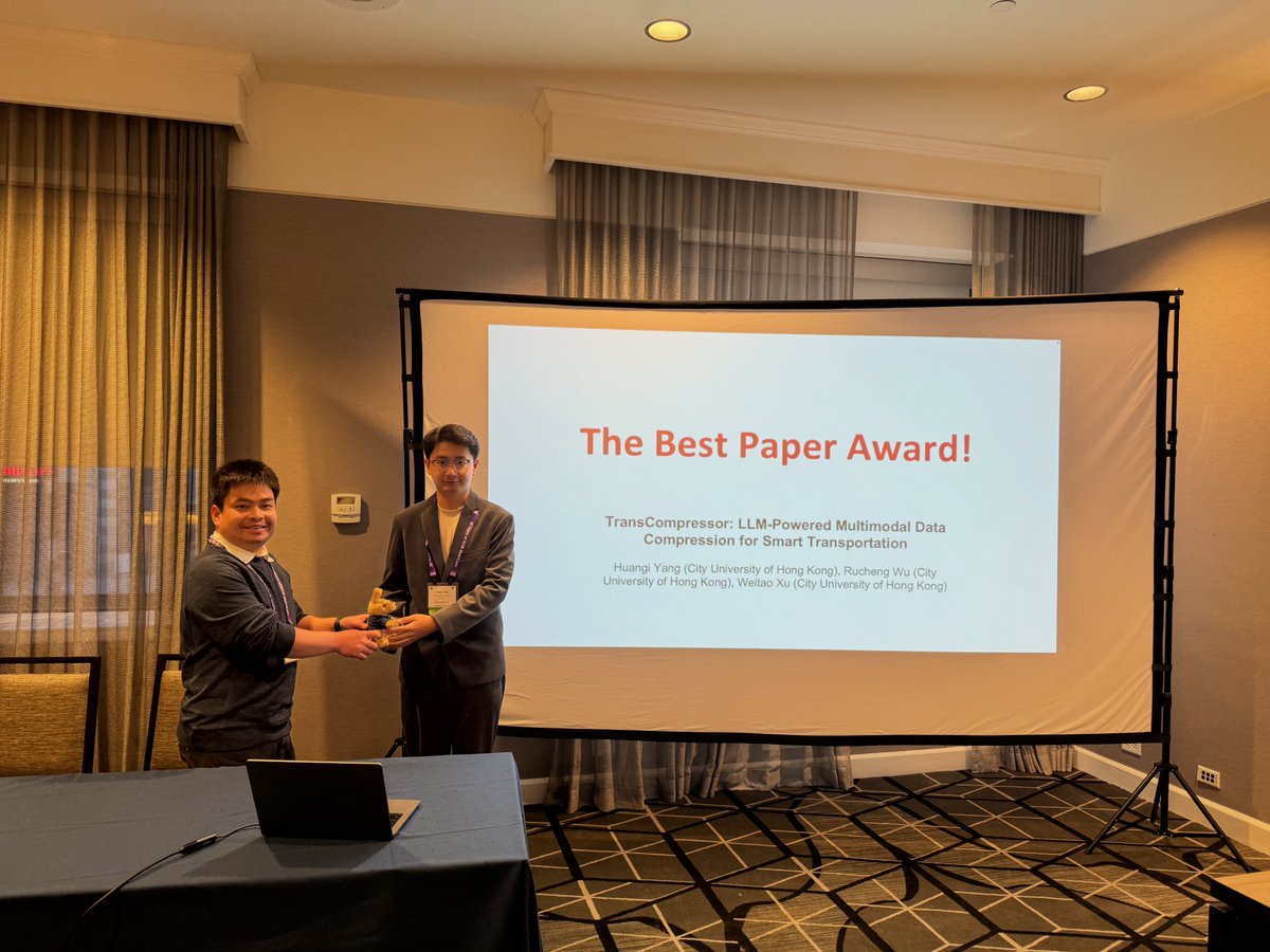 HongJia_1's tweet photo. We successfully hosted the 1st #EIFCom workshop on Day 1 of #MobiCom! We were honored to feature our amazing keynote speaker, Carlee Joe-Wong, and two fantastic paper sessions. Congrats to the team from CityU HK for winning the best paper and Unimelb for best presentation award! https://t.co/ijAUuhEm6B