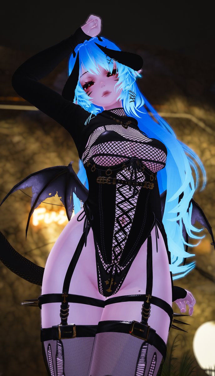 POV: The Dragon girl wants to add you to her hoard.❤️
#VRChat #vrchatavatar #vrcavatar