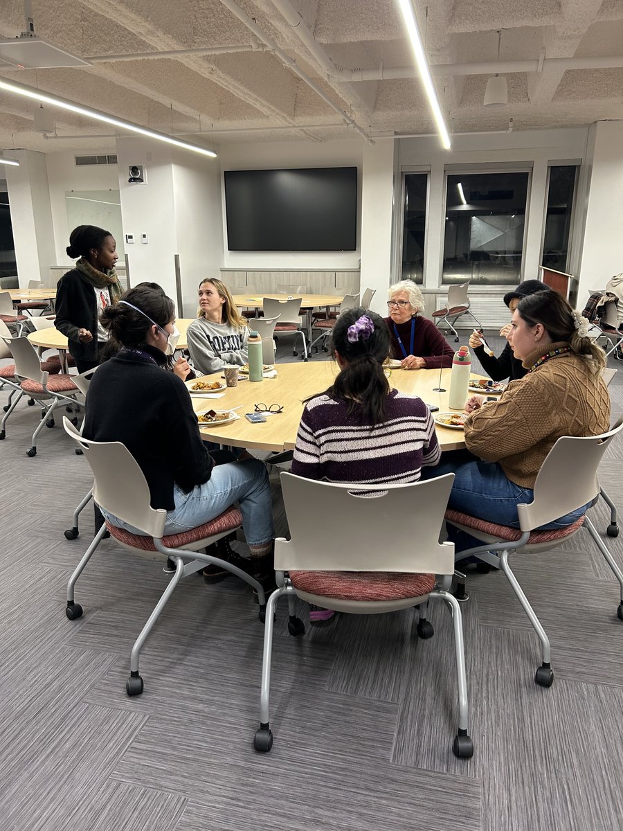 Happy Thanksgiving from our MD-PhD family! Everyone  showed off some major cooking chops for an impressive potluck spread  🥳🥳🥳