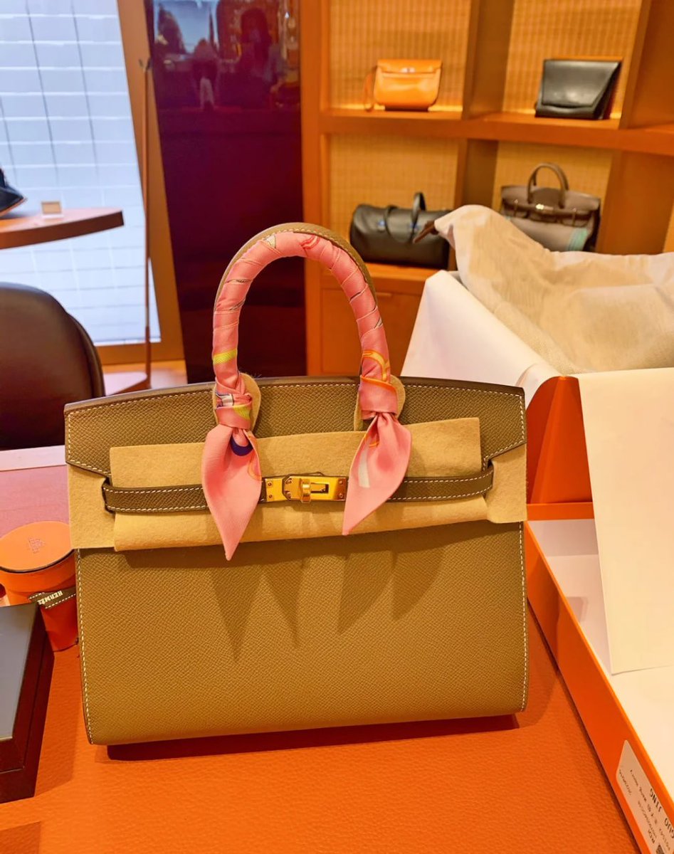 BlitheDefoea's tweet image. Buying by yourself is a kind of ability, if you like it, buy it