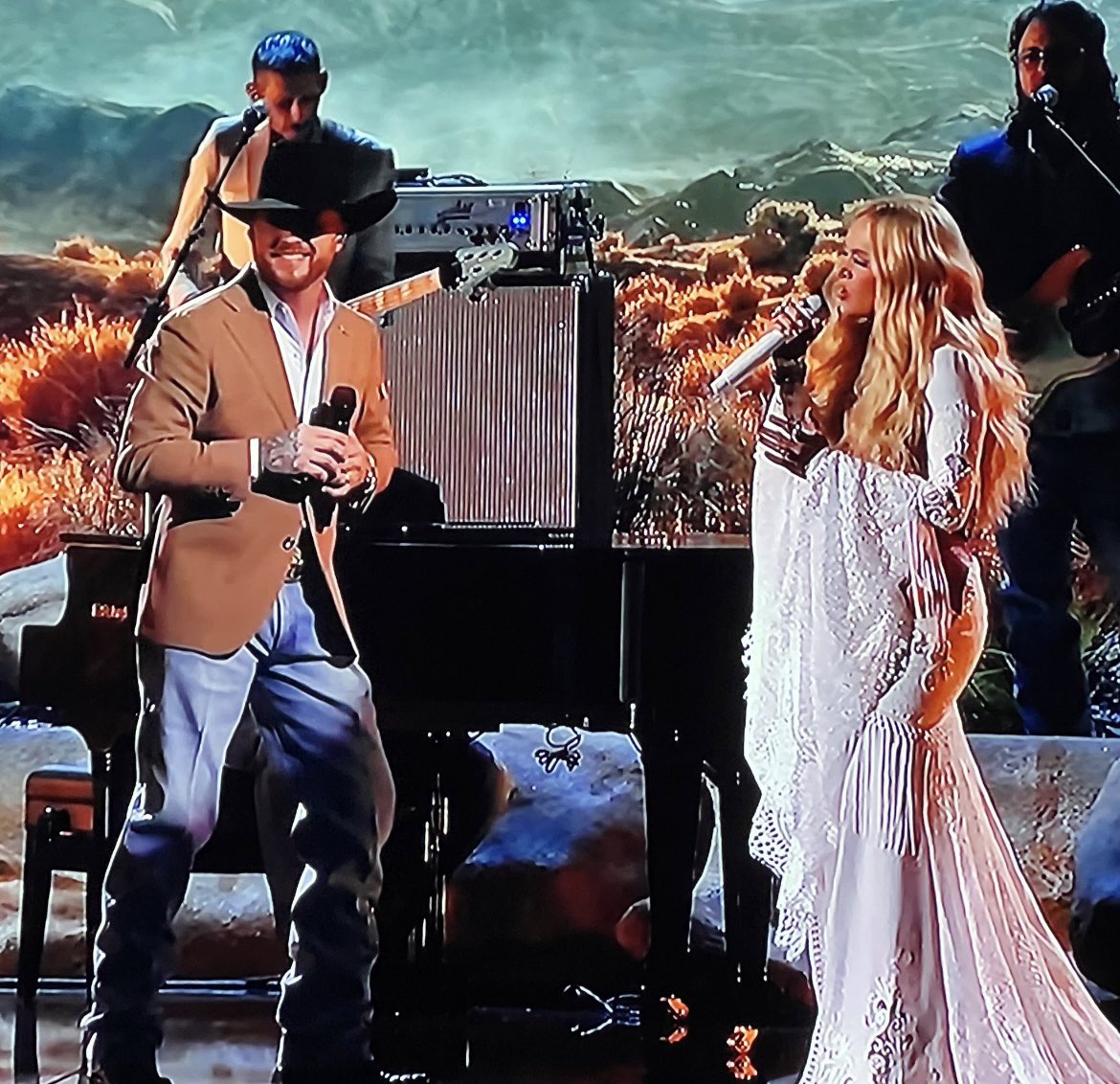 Alison Bonaguro tweet media