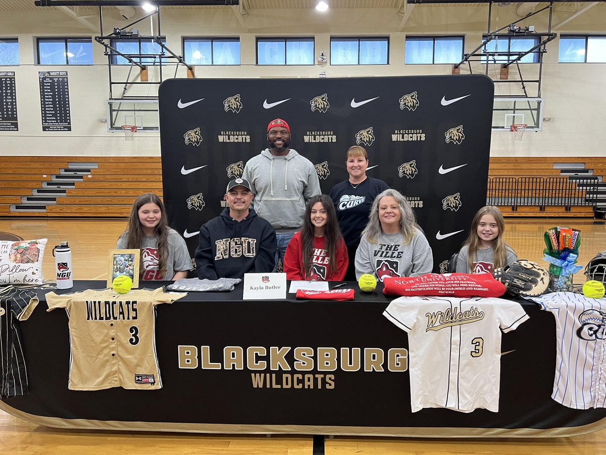 KaylaButler2025's tweet photo. Today was the best day of my life! I’ve dreamed of this day since I was a little girl! Signing day is officially in the books and I can’t wait to hit the field this fall as a Trailblazer!! #ForTheVille #BlazeIt @NGUSoftball_ @CarolinaCurveW @BHSAth1etics https://t.co/IhMcrEx2eL