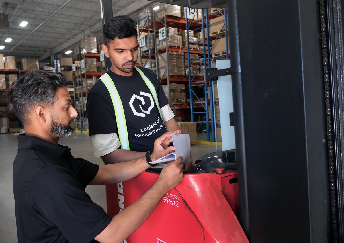 _Mantoria's tweet photo. Peak Season is Here – And Mantoria is Ready! 💪

As we enter one of the busiest times of the year, our incredible warehouse team is already hard at work, ensuring every order is processed efficiently and delivered on time. 

Happy Peak Season, everyone! https://t.co/sGxqeTKT2h