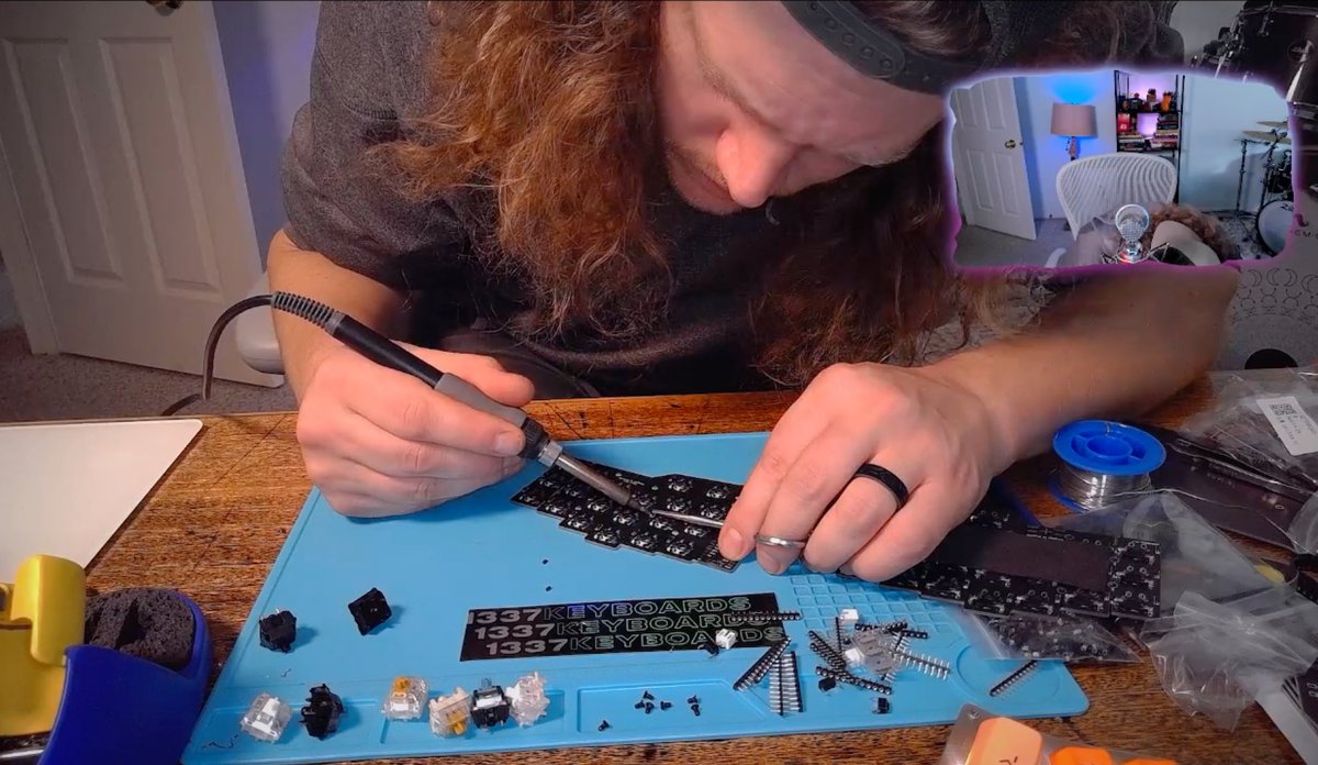 Dis guy!!! Watch <a href="/austencam/">Austen Cameron</a> build keyboard here 👉 twitch.tv/austencam