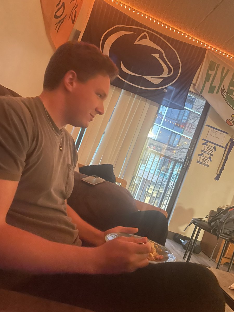 PSUHOSSFAN's tweet photo. Hoss enjoying a nice chicken salad while watching season 4 of outer banks. What a cutie #hossome https://t.co/oCRvhbeMdA