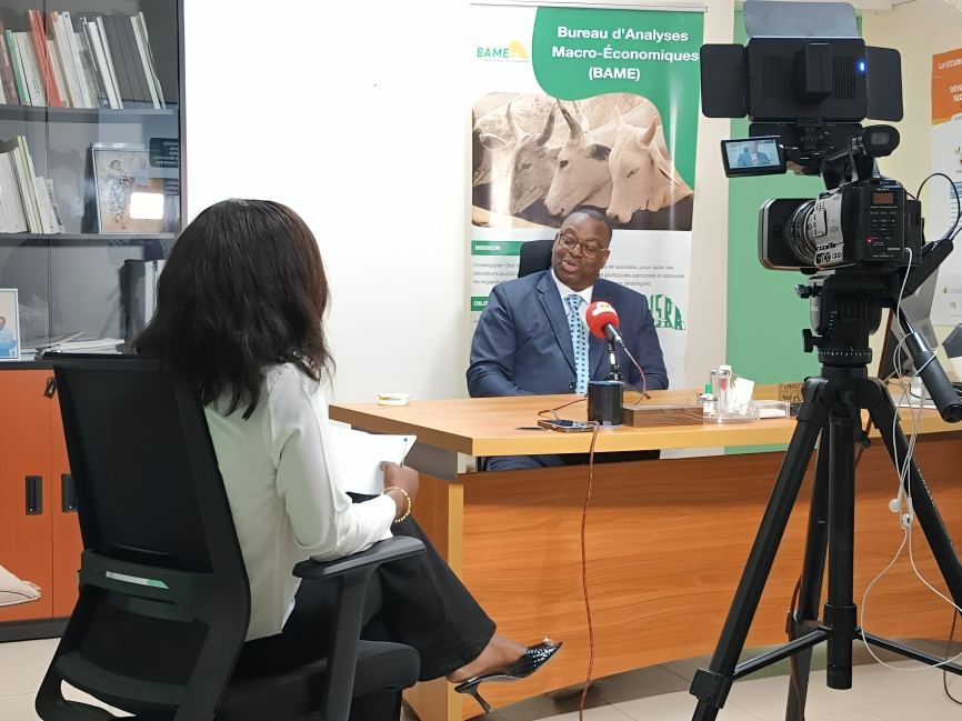 ANAPRI_info's tweet photo. Earlier today, @ANAPRI_info Executive Director, @AntonyChapoto, had the honour of being interviewed by AFRICABLE television in Senegal. During the interview, Dr. Chapoto discussed the upcoming  Stakeholders' Conference and shared the network's aspirations for the years ahead. https://t.co/CL7VmF0FKk