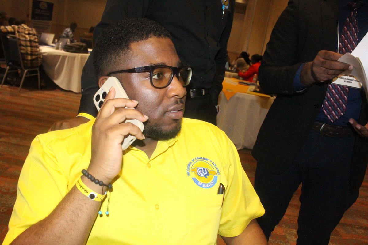 TheCCCJ's tweet image. That&apos;s a wrap! Another successful day😆 

Day 3 of the Third Quarter Review Session was a success! 

The hard work never stops✨ 🎊 

#CCCJ #ReviewSession #HardWorkNeverStops #InnovativeMinds #HardAtWork