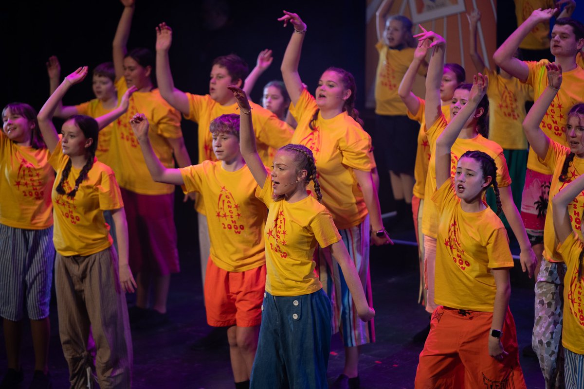 #ThisIsGangShow has opened with a bang! 

We are so proud of these incredible young people for putting on the party of the last five decades. 

Still time to join us this week: trafalgartickets.com/new-theatre-ca…