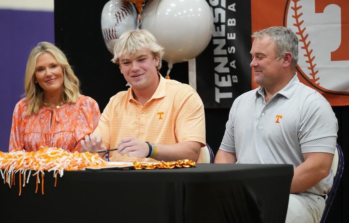 SEMADMavsHome's tweet photo. Congratulations to @HutsonChance1 for making it official with @Vol_Baseball last week!  He was a big part of our program and will be a great fit in Big Orange country! We’re proud of ya Hutty!  #rawlingsboys https://t.co/9UlCgc1Usp