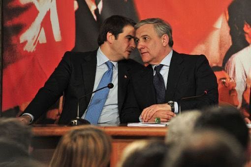 Antonio_Tajani's tweet photo. Bene il via libera del @Europarl_IT alla Commissione @vonderleyen. Premiato l’impegno italiano e del @EPP per evitare ritardi e garantire stabilità. Buon lavoro al Vice Presidente Esecutivo @RaffaeleFitto che saprà valorizzare al meglio il contributo dell’Italia nella governance europea.