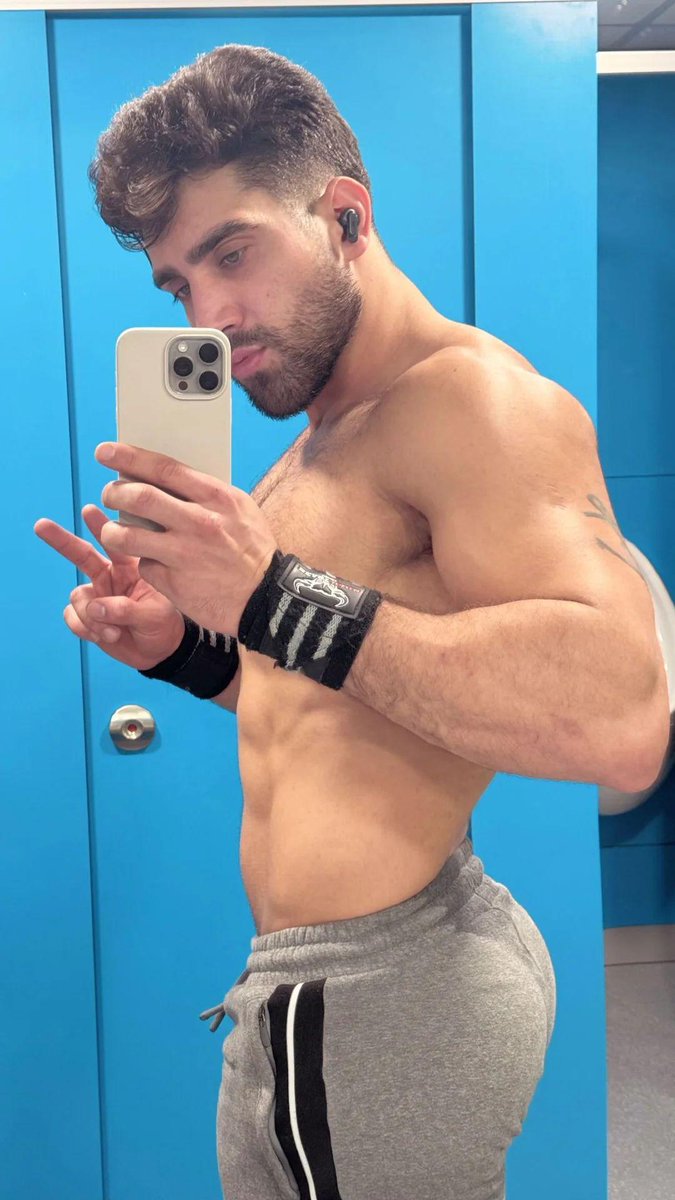 Manugomezz9's tweet photo. GYM🔥 https://t.co/JG6hDfdzFJ