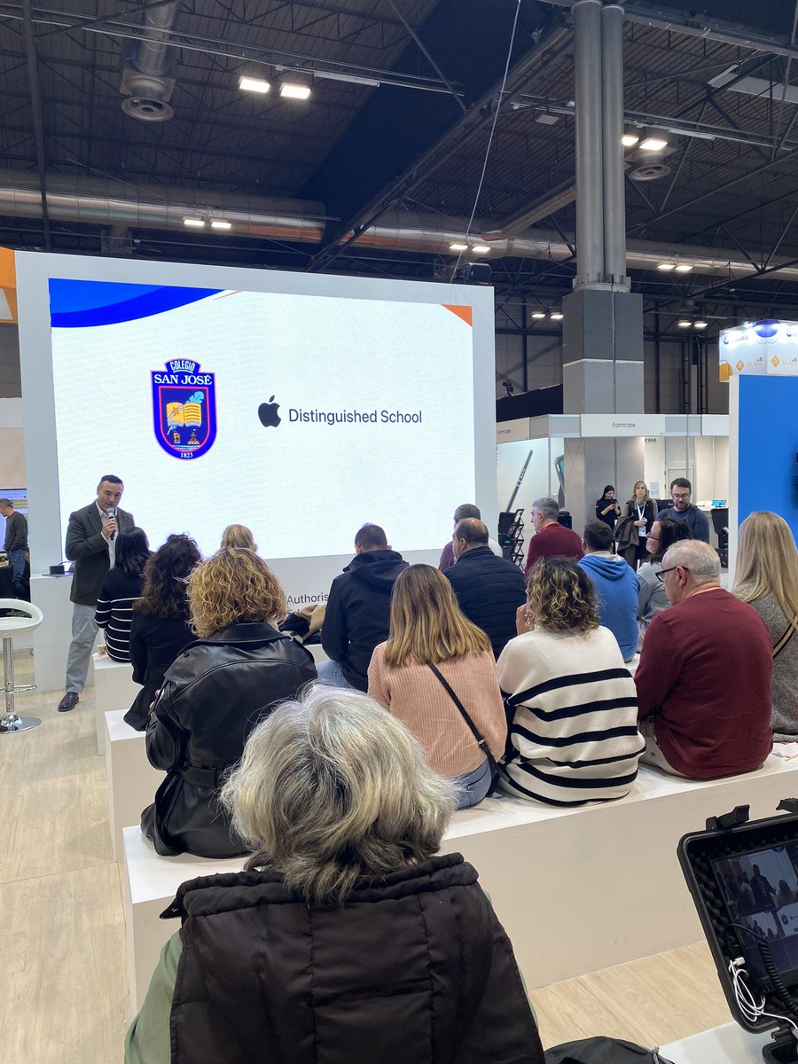 GoldenmacEDU's tweet image. 😍 con todo lo que hemos vivido hoy en @simoedu_ juntos a grandes amigos y profesionales del sector. 

🟠 @Rubesan 
🟠 @rosaliarte 
🟠 @LuciaGOrtego 
🟠 @DiegoCamposBCN y @sanjosecolegio 
@meloom_music 

📍 Stand 5C10

¿Quieres conseguir tu entrada gratuita? 👉🏽 MP