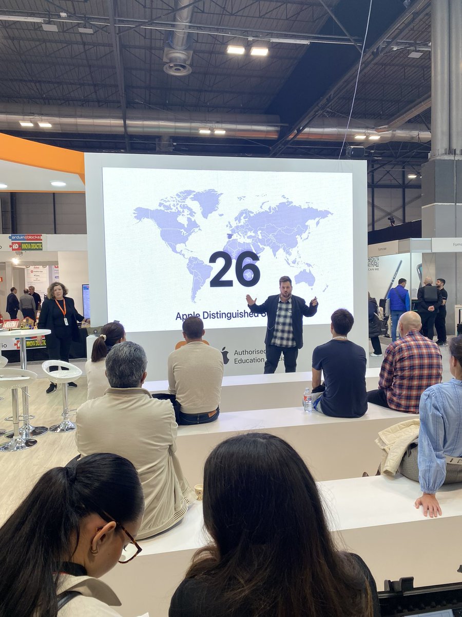 GoldenmacEDU's tweet image. 😍 con todo lo que hemos vivido hoy en @simoedu_ juntos a grandes amigos y profesionales del sector. 

🟠 @Rubesan 
🟠 @rosaliarte 
🟠 @LuciaGOrtego 
🟠 @DiegoCamposBCN y @sanjosecolegio 
@meloom_music 

📍 Stand 5C10

¿Quieres conseguir tu entrada gratuita? 👉🏽 MP