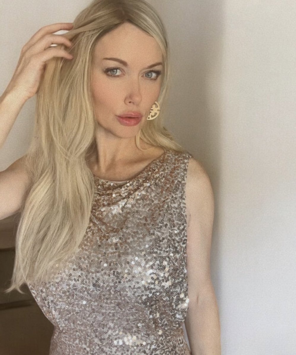 Dr. Catharine Young (@catgyoung) on Twitter photo Why yes science and fashion DO coexist - especially when you have the opportunity to dress like a glittery disco ball to celebrate them. 
And while I have you: don’t let anyone dim your light, turn stereotypes upside down, spread sound science and thank your women role models. Why yes science and fashion DO coexist - especially when you have the opportunity to dress like a glittery disco ball to celebrate them. 
And while I have you: don’t let anyone dim your light, turn stereotypes upside down, spread sound science and thank your women role models.