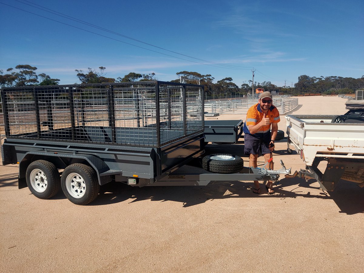Congratulations to Brade and Kate on the purchase of their new trailer from Lienert Engineering.
