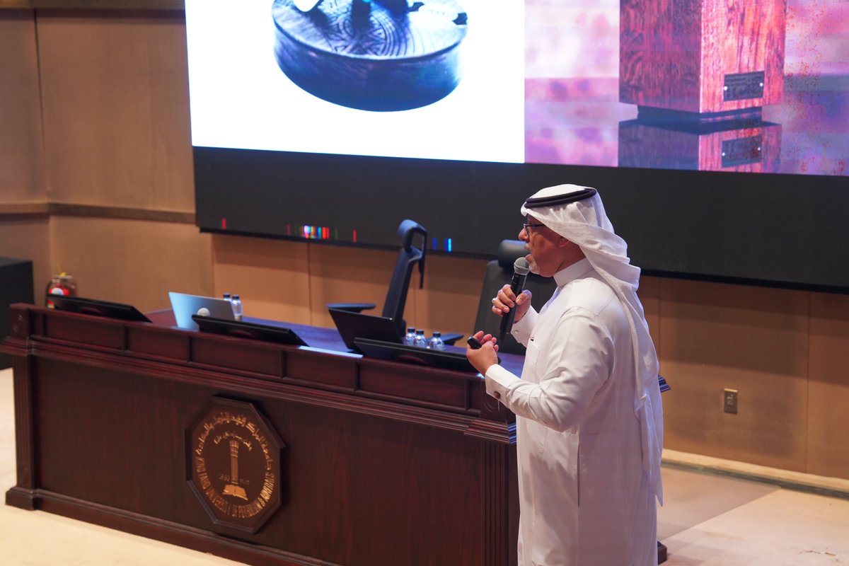 KFUPM_DBEC's tweet photo. مقتطفات #عمَروها ليوم الاربعاء!❤️🤍

تشرفنا بكل من نورنا اليوم 
ونذكركم بأننا مستمرين ليوم الجمعه🫡
مع ورش عمل ومحاضرات فريده ومميزه🎤🌟

#الشرقية_تبدع #جامعة_الملك_فهد_للبترول_والمعادن https://t.co/a4mLsC2VtJ
