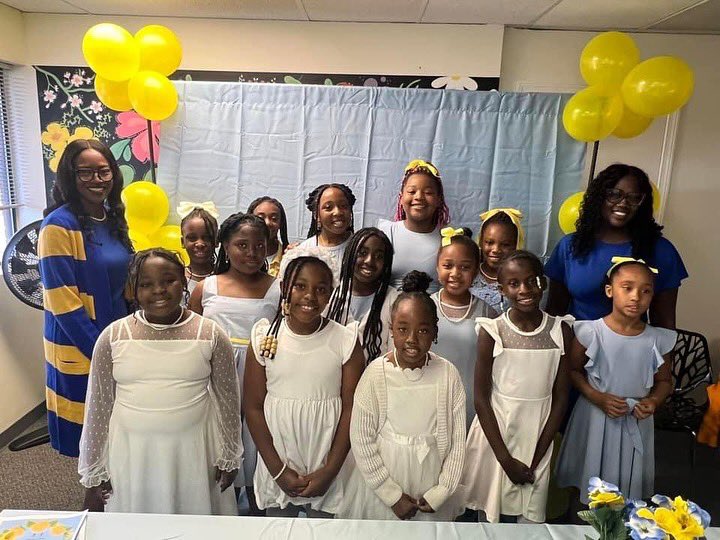 On this beautiful day of #RHOvember we celebrate our amazing RHOers and RHOsebuds 💛💙