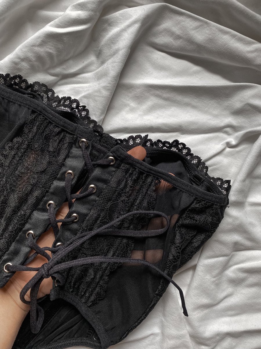 Minervaintmtt's tweet photo. kalliope preto 🖤✨ https://t.co/wwRvsPGFVQ