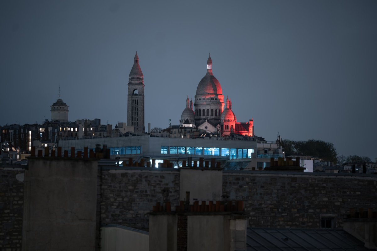 viachrist_'s tweet image. Ce soir, les églises de France ont été illuminées en rouge pour sensibiliser sur la cause des chrétiens persécutés.

La cathédrale Notre-Dame de Paris, la basilique du Sacré-Cœur, le sanctuaire de Lourdes…

Prions pour nos frères et sœurs persécutées !