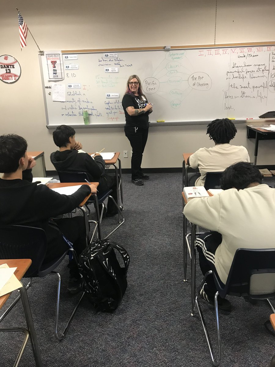 ElsikRamsRead's tweet photo. Sometimes we deliver lessons in the library, and sometimes we go into the classrooms. Either way, librarians collaborate and connect everyday. #librarylife #thinkingmaps #aliefbestpractices @JabbaThaTutt @Alief_Libraries @ElsikNGCRams @AliefTchg_Lrng https://t.co/RWEqPzpWoT