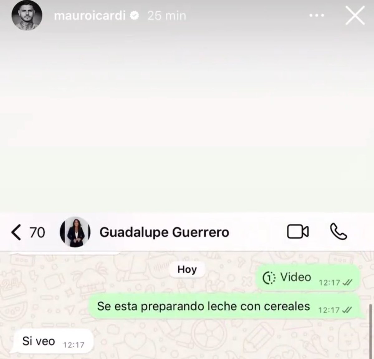 notjoacuin's tweet photo. wanda pasando de tomar leche con cereales a comer galletitas con coca cola en menos de diez minutos, literalmente yooooooo https://t.co/phCs1x2P96