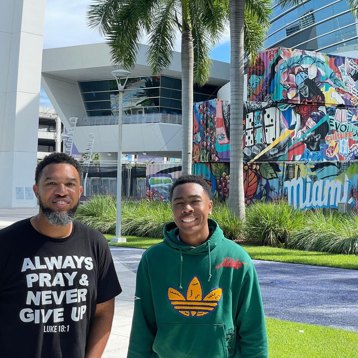 KDrama513's tweet photo. Happy Birthday to my oldest son, Savion. I enjoy watching the man he’s becoming. No amount of gifts can equal the gift he is to us. Truly grateful for him 🎁 https://t.co/326aH9sqMA