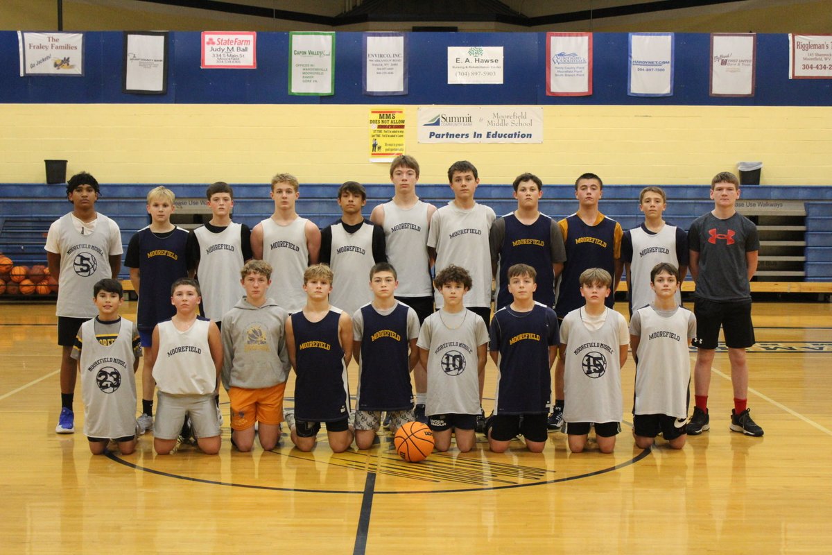 Moorefield Middle School Boys Basketball 🐝🏀💙💛 ⁦<a href="/CoachPaulSee/">Paul See</a>⁩ ⁦<a href="/MFLD_Athletics/">Moorefield Yellow Jackets Athletics</a>⁩ ⁦<a href="/BRStut513/">Elizabeth Stutler</a>⁩