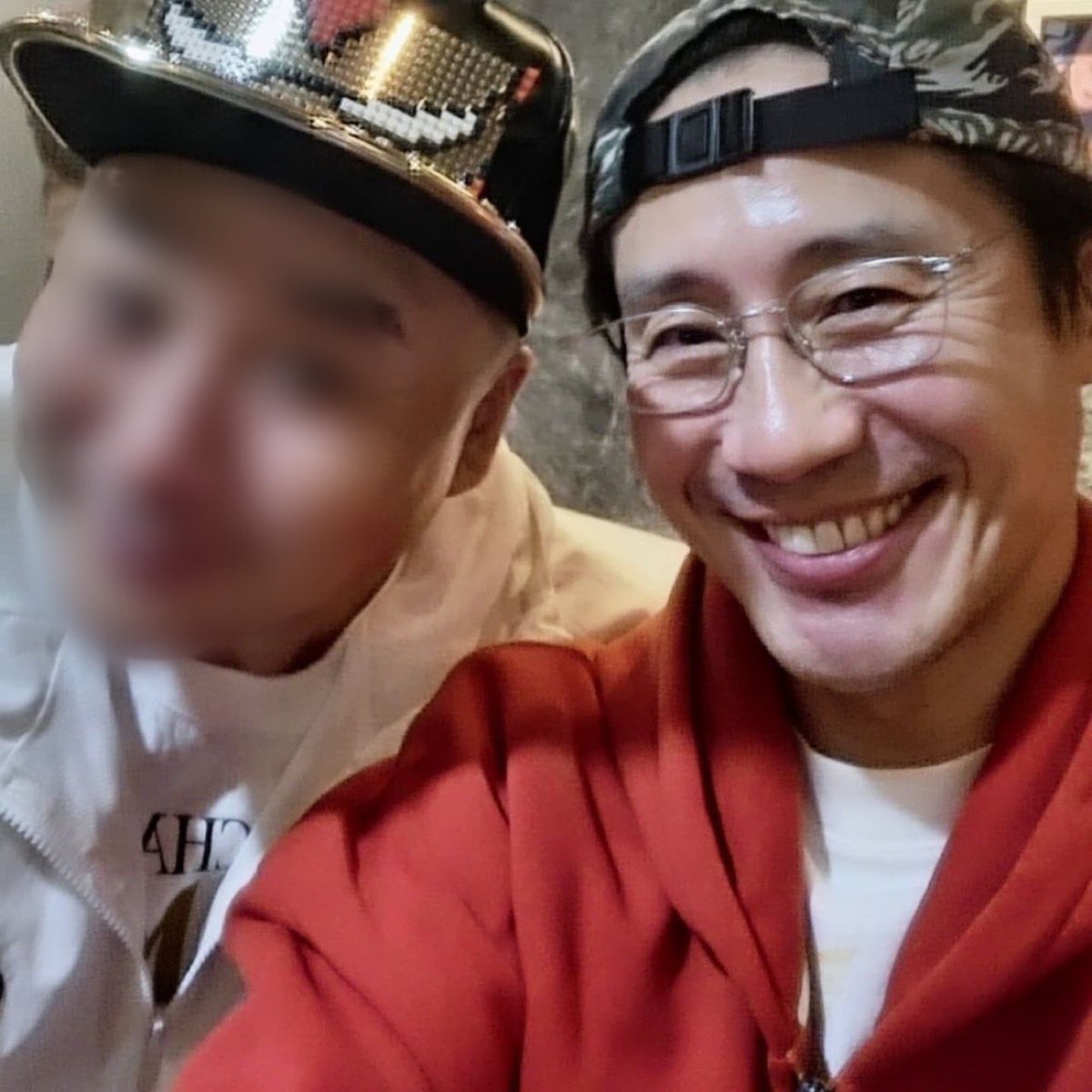 arbyslight's tweet photo. 신하균씨 휀걸들만 모르는 본업열일갓생 살고계시네ㅈㄴ 같이 작업하신 나동욱 음악감독님 다큐 광고 작업위주로 하시는듯하고 최근에 배우들이랑 작업 많이 하셨던데 몰까 다큐 나레인가 https://t.co/TQ8F2zyUjj