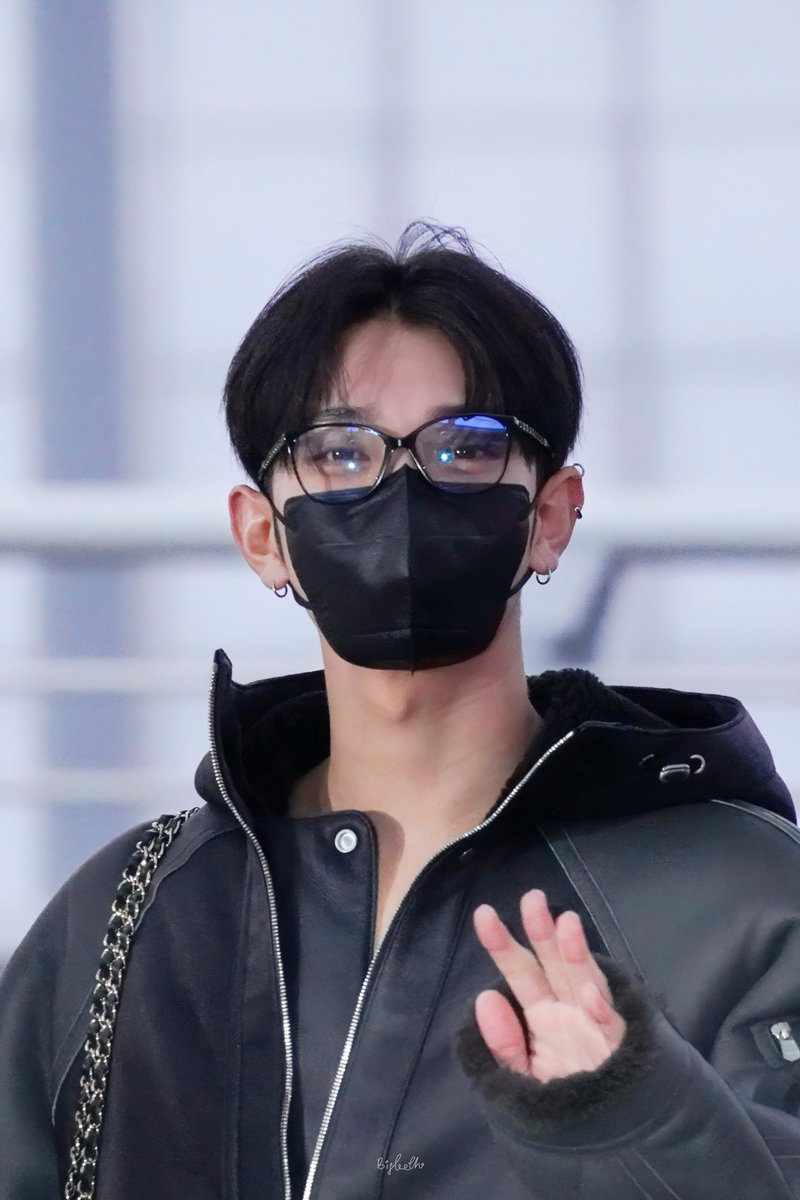 Bigteeth1230's tweet photo. 241121 ICN 출국

#조슈아 #JOSHUA #세븐틴 #SEVENTEEN #ジョシュア https://t.co/rhg9l0RsEs