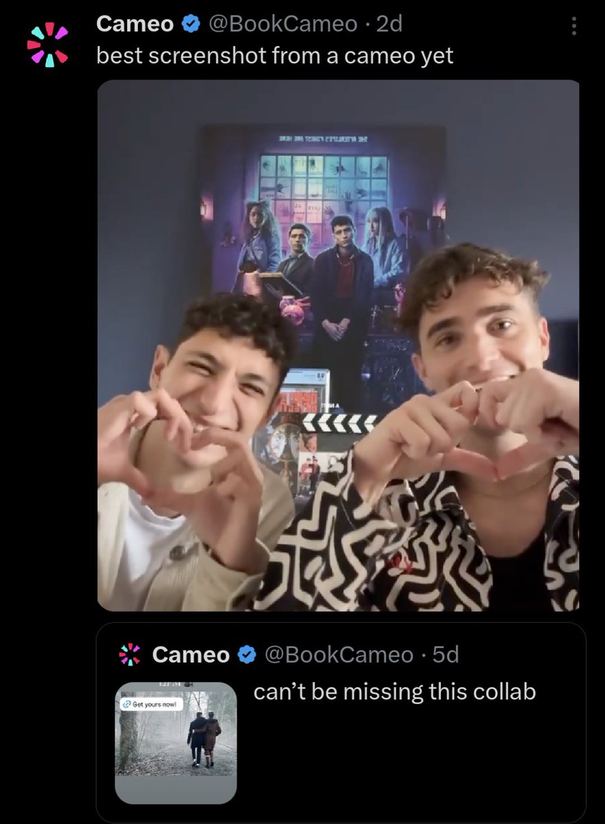 There's a fan in our midst...😳😍