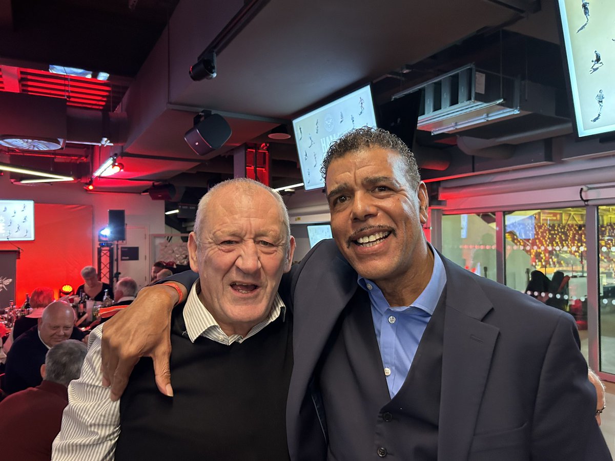 Chris Kamara tweet media