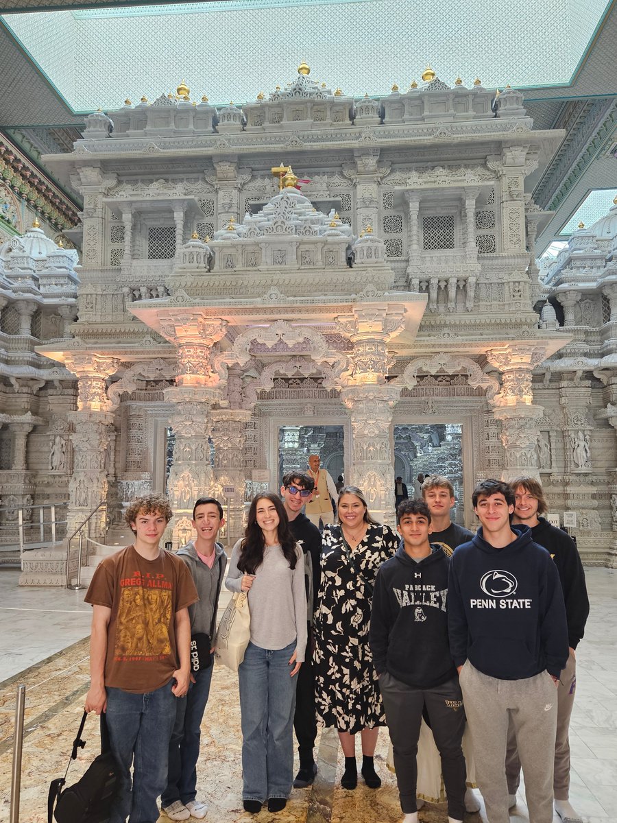 The PV Social Studies Elective course, Religion in America, has finished its study of the eastern religions of Hinduism, Buddhism, Sikhism and Jainism! Thanks to all of our local community members for visiting our class!