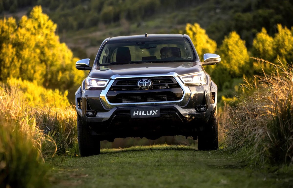 radio_eldebate's tweet photo. LOS MODELOS QUE FABRICA EN ZÁRATE TOYOTA, TRAERAN MÁS MEJORAS TECNOLOGICAS
La empresa automotriz de Zárate avanza en el desarrollo de su ecosistema digital para enriquecer la experiencia del cliente y ampliar la cadena de valor de su marca. #HILUXYSW4AVA
https://t.co/nAMH0w5rqR https://t.co/sodKr1AgfU
