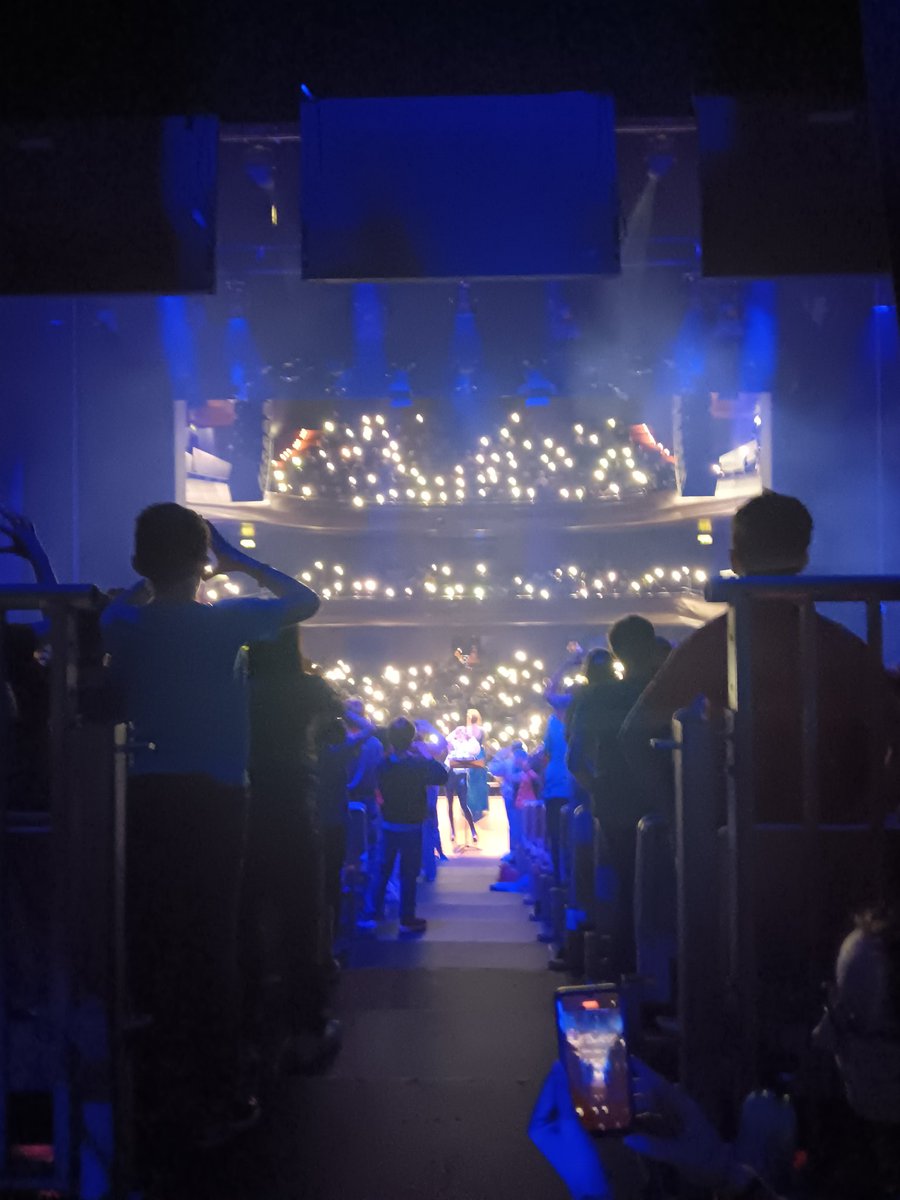 scoilmhoreswood's tweet photo. Well done Fifth and Sixth Classes. You were all amazing! @SingOutLoudWex https://t.co/nnBGKKwy9l