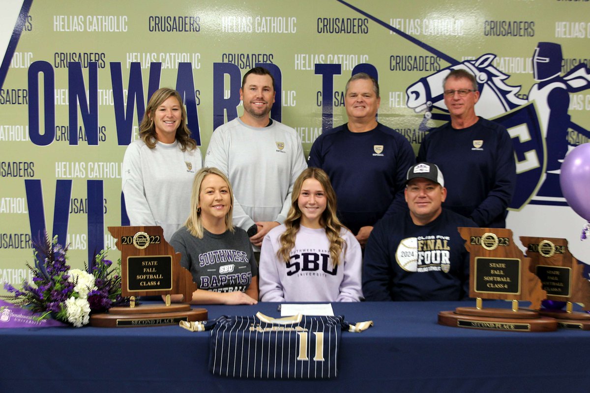 Congratulations to Crusader 🥎 student-athlete Cambri Van Loo, who has signed a letter of intent to play softball at Southwest Baptist University! #SaderStrong #SaderShoutout #SaderSeniors #OnwardToVictory