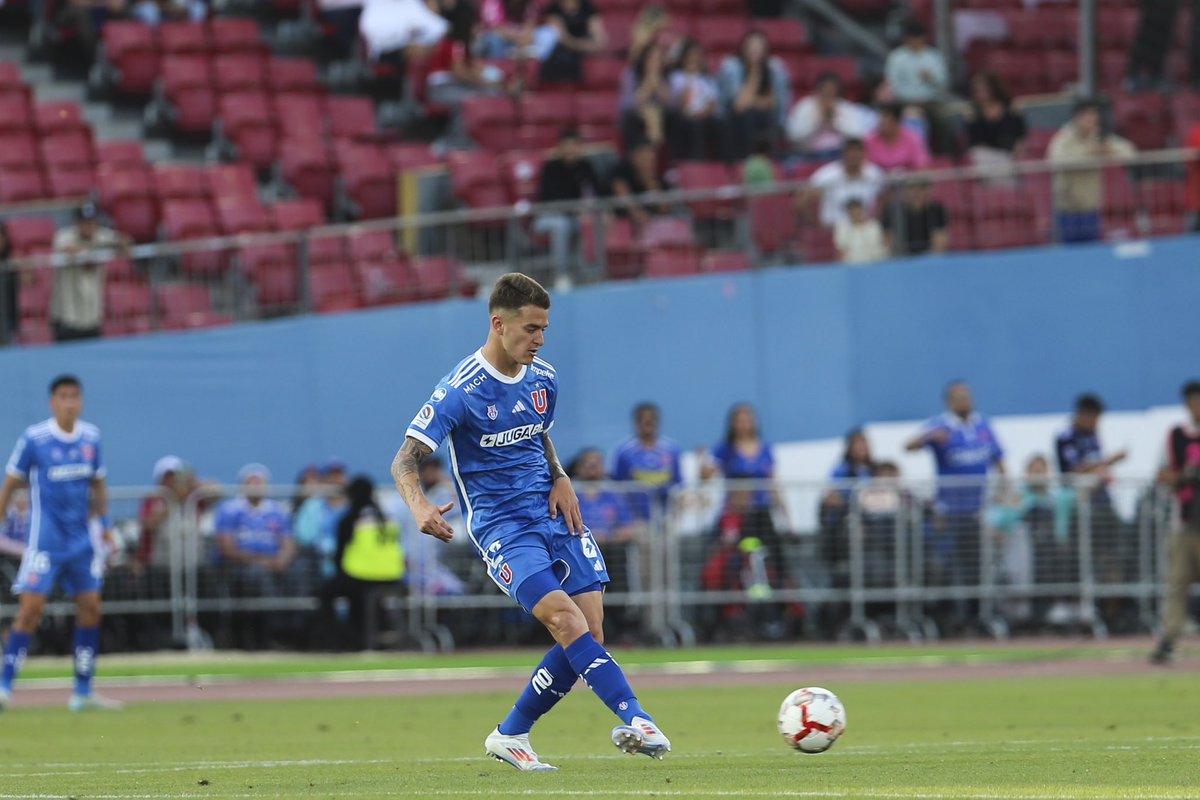 46’⏱️ ¡Segundo tiempo en marcha! 

VAMOS POR MÁS, BULLA 🤘💙❤️

#UdeChile 1-0 #Ñublense
#VamosLaU