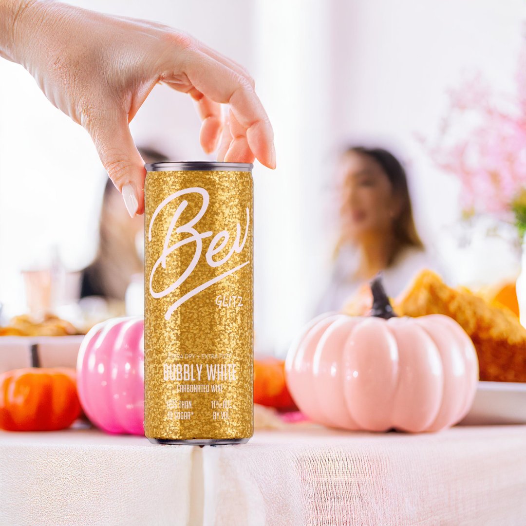 Add some Glitz to your Friendsgiving 😏✨