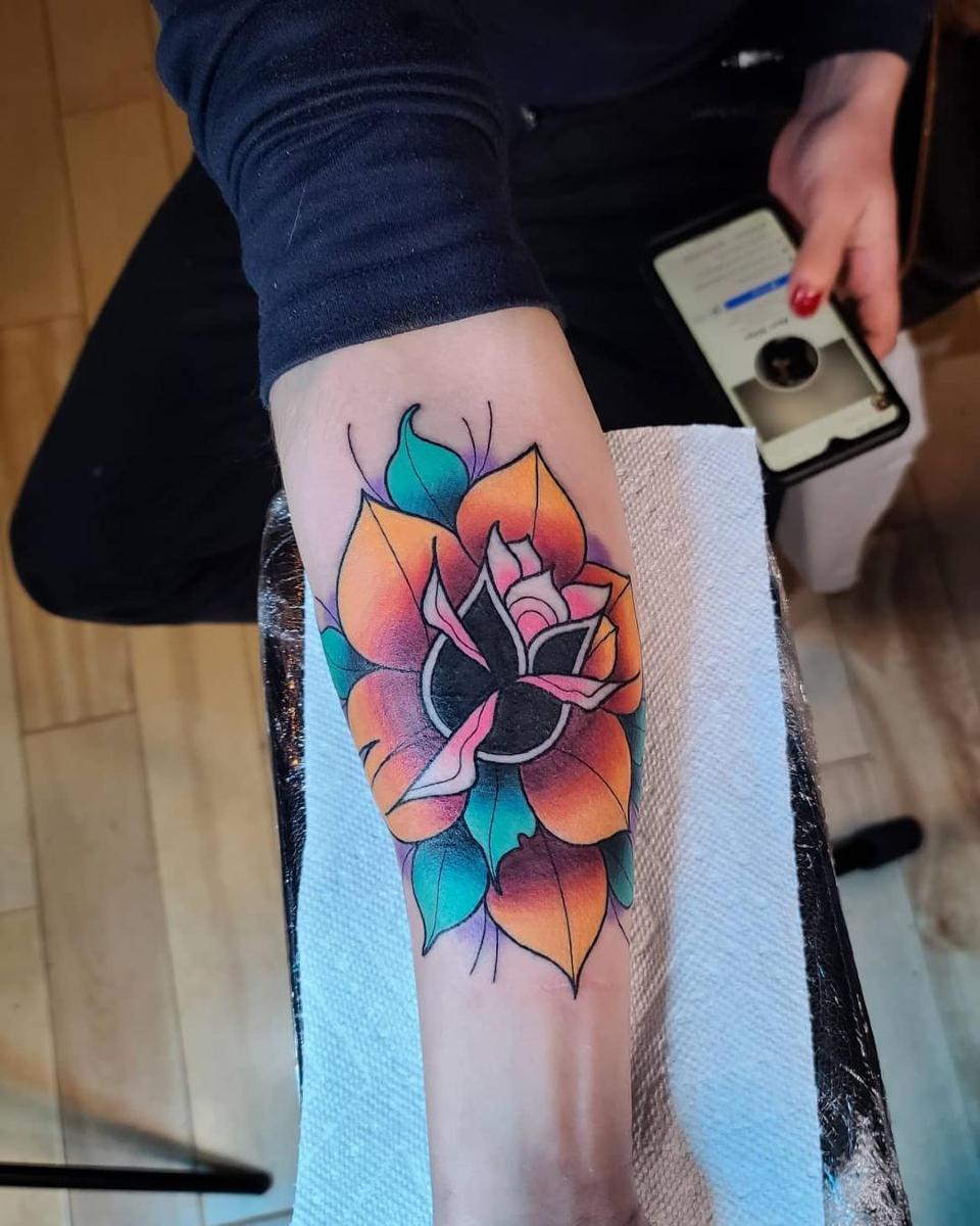 TitTat6's tweet photo. PA &amp; NJ, Art speaks louder than words, especially when it's inked on your skin 🎨✨ If you could turn any artwork into a tattoo, what masterpiece would you choose?
-
Drop your dream design in the comments and let’s bring it to life! 👇💉

#phillytattoos #tittatcontent #ink https://t.co/dS3N9gBKb8