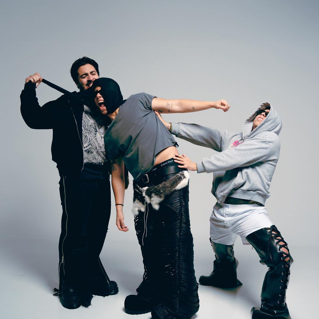 Para que sigas ampliando tu lista de talentos mexicanos que sí se atreven a hacer las cosas diferentes, te compartimos los nuevos lanzamientos de CRYMES, Jass Reyes y LATIN MAFIA 😈👉 tinyurl.com/27rt2co7