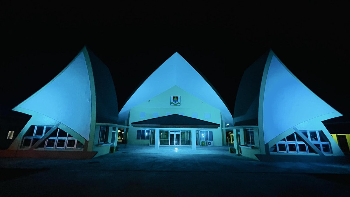 #DYK that given its location, Kiribati is the first country to celebrate #WorldChildrensDay on November 20?

This year, the Kiribati Parliament turned blue to honor children’s rights, as members of the parliament took the day to learn about <a href="/UNICEF/">UNICEF</a>'s work #foreverychild 🇰🇮💙