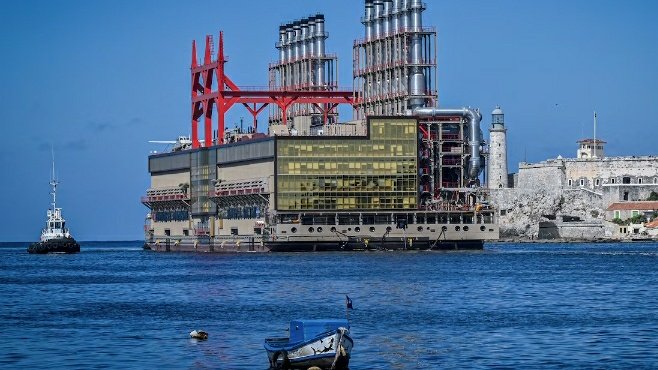 Llega a las costas cubanas nueva termoeléctrica flotante que salió de aguas Colombianas, específicamente de Bogotá este sábado pasado, préstamo por 2 años de nuestro país hermano Colombia 🇨🇴 
#CubaYColombia #Cuba #CubaPorLaVida #CubaViveEnSuHistoria