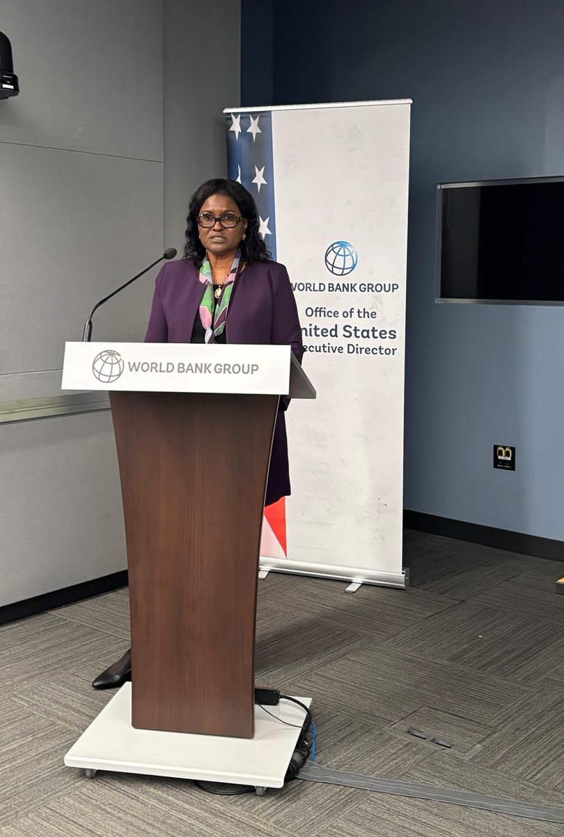 MercyTembon's tweet image. Honored to participate in “Empowering Women in Leadership” event today with @OksanaMarkarova, @elsieSKanza, and @chantalew at the @WorldBank. An emphasis on strengthening resilience, capacity building, and networking made this a powerful and enriching discussion. #Gender #Leaders
