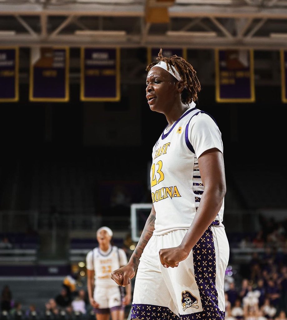 I talk hoops 🏀 (@trendyhoopstars) on Twitter photo Amiya Joyner has recorded consecutive 25-point, 10-rebound double-doubles for the first time in her career!!
Nov. 17: 25 PTS | 10 RBS | 2 BLK vs No. 1 South Carolina
Today: 32 PTS | 15 RBS | 2 BLK vs Howard
<a href="/ECUWBB/">East Carolina Women’s Basketball</a> 🏴☠️✨ Amiya Joyner has recorded consecutive 25-point, 10-rebound double-doubles for the first time in her career!!
Nov. 17: 25 PTS | 10 RBS | 2 BLK vs No. 1 South Carolina
Today: 32 PTS | 15 RBS | 2 BLK vs Howard
<a href="/ECUWBB/">East Carolina Women’s Basketball</a> 🏴☠️✨