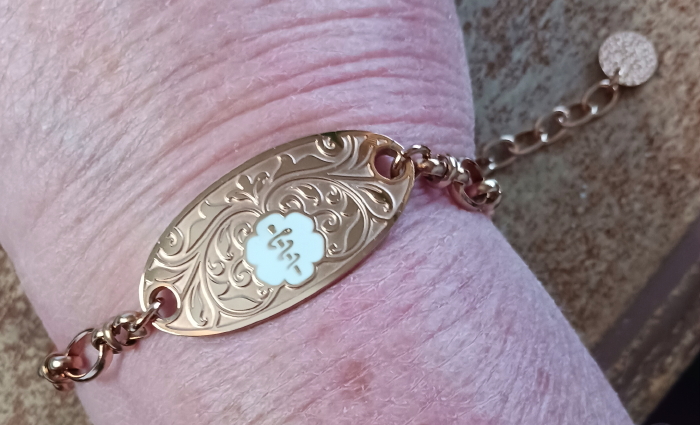 ...so I figured, as long as I have to wear one of these for the rest of my life, it might as well be pretty! 🫤 
Apologies for the dry skin...winter in northern Nevada. #TAVR