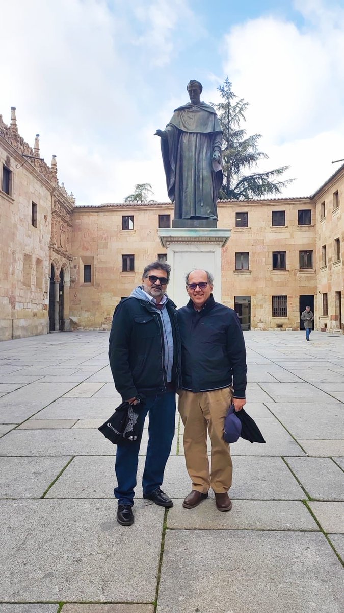 Con Arturo Gutiérrez en la Universidad de Salamanca, celebrando un Homenaje a Eugenio Montejo en la Cátedra Ramos Sucre.