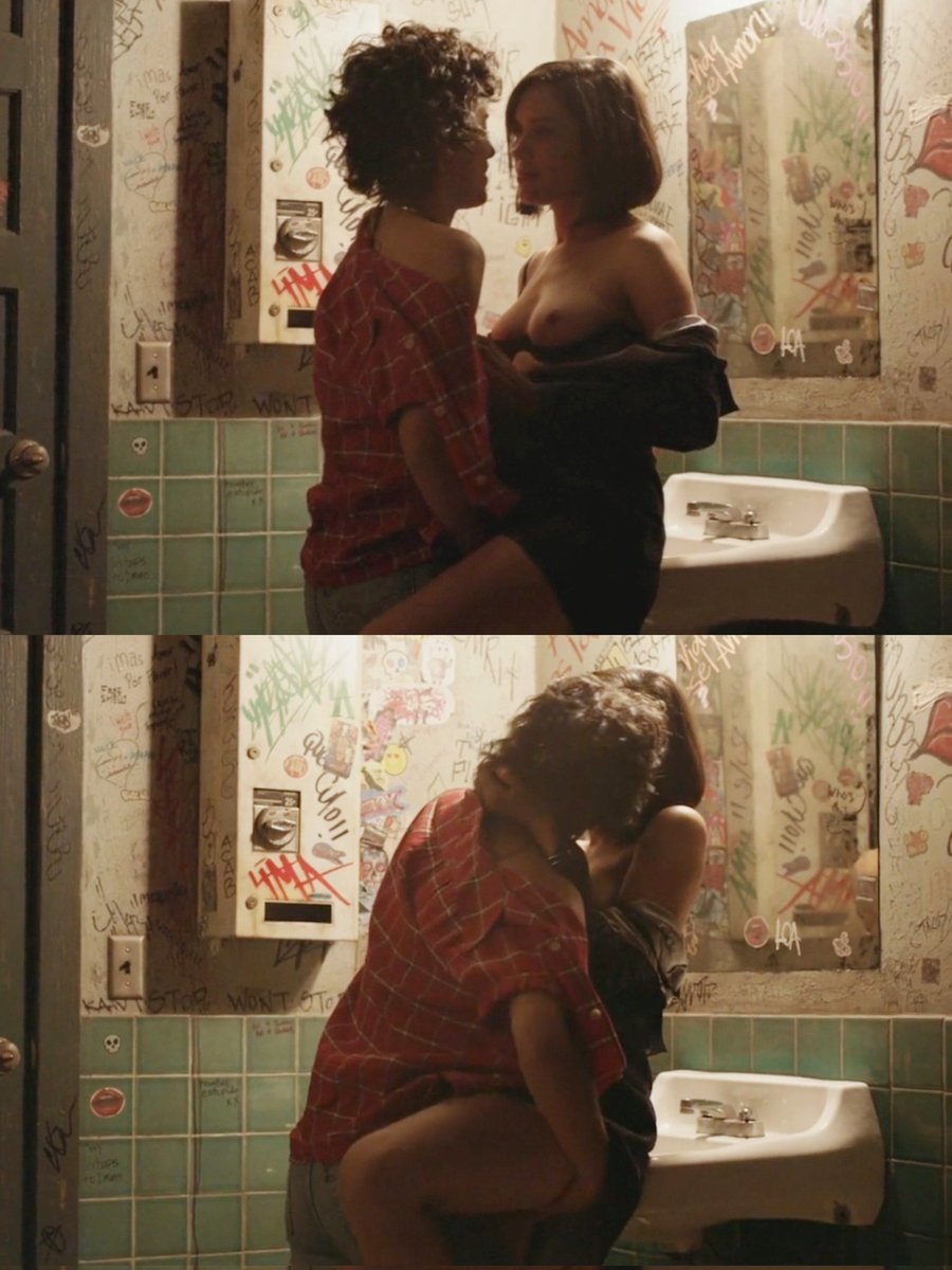 sapphicslike's tweet photo. me and who https://t.co/SOm4ykqsrG
