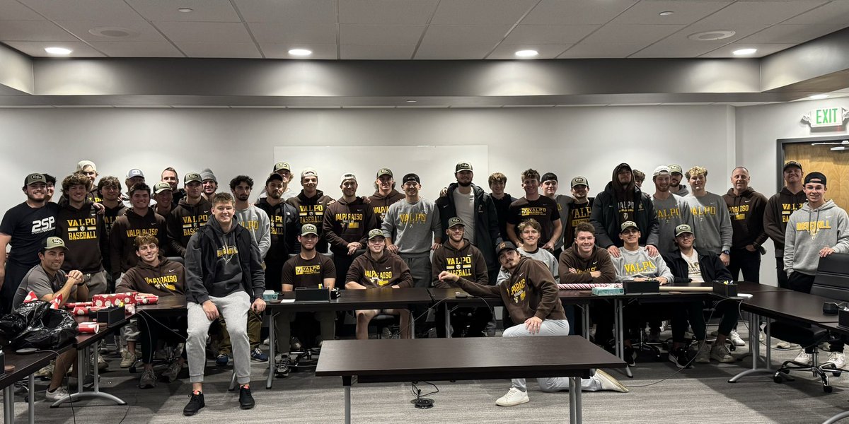 Valpo Baseball tweet media