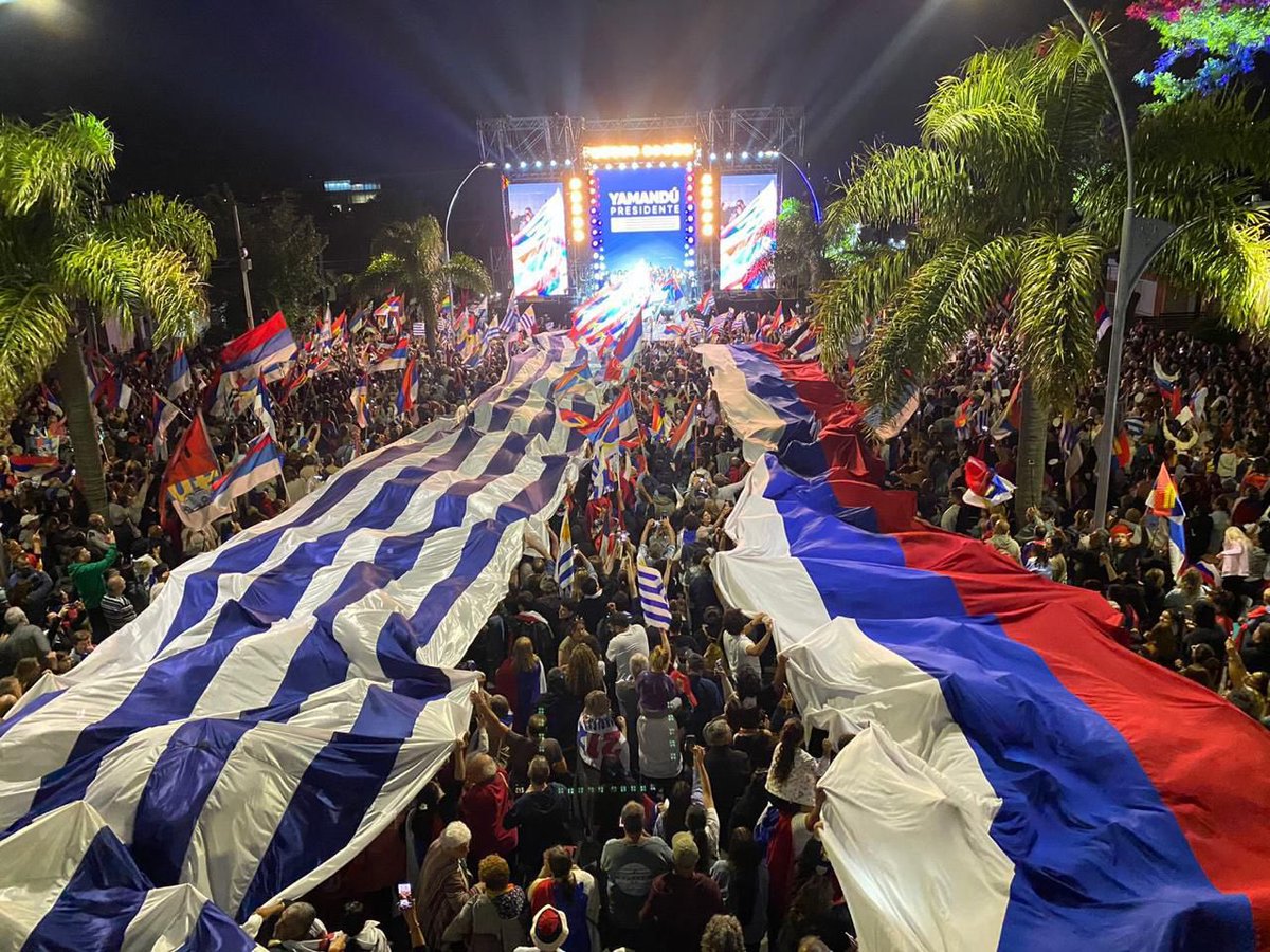 Hace unos cuantos años me dediqué a aprender para después poder enseñar. Y entendí que el aprendizaje es permanente.
Sepan que voy a seguir escuchando al pueblo uruguayo porque es la mejor forma de no errar en el camino.

Este domingo sabremos cumplir.