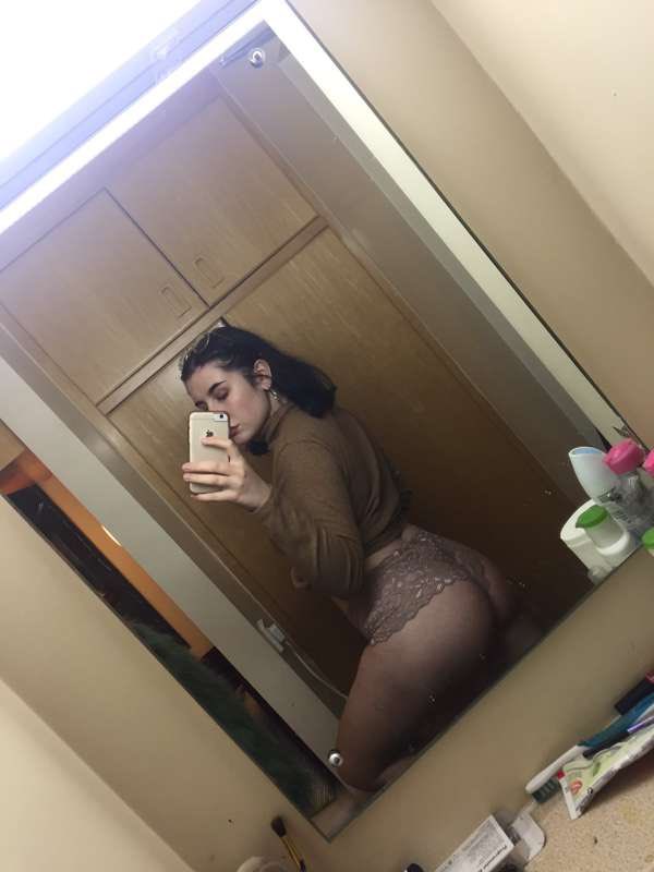 AquaKay69's tweet photo. who wants to lose NNN to me?👀 
#nsfwtwt #buyingcontent #horny #teen
dm for menu <3 https://t.co/1VlKlmE8Q5
