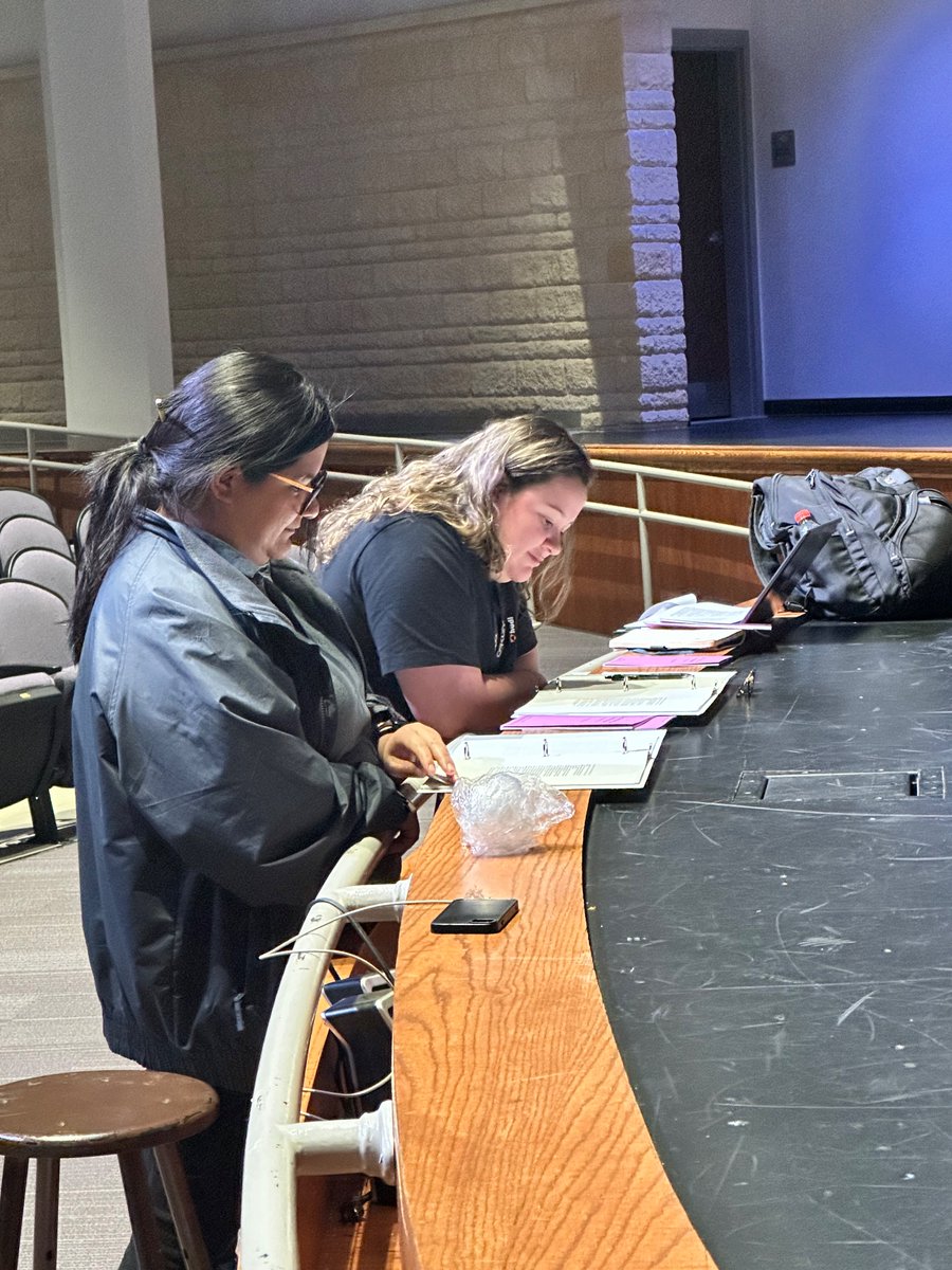 WildcatUIL's tweet photo. CSJH Wildcat OAP

Junior Thespians do table read and character analysis as Director Gonzalez and Asst. Director Hernandez listen in. Thanks to Natalia C., Jose G., Jocelyn S., and Julissa L. for all their help and input. “Wildcat Star Power!” #WildcatOAP #TogetherAsWildcats https://t.co/1oa2ms4en0